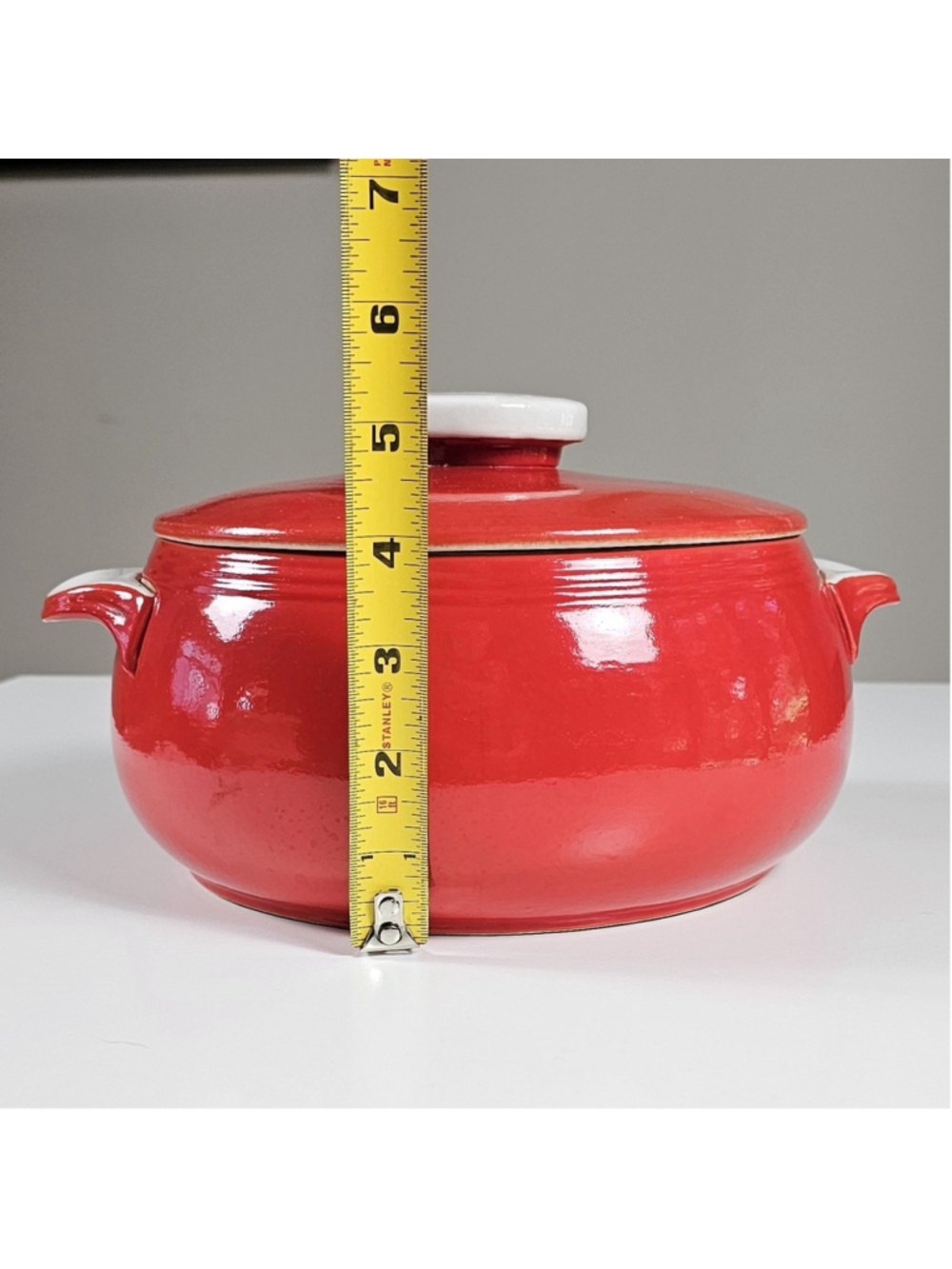 Vintage Hall China Pert Covered Casserole Dish Chinese Red White Tab Handles - Picture 3 of 15